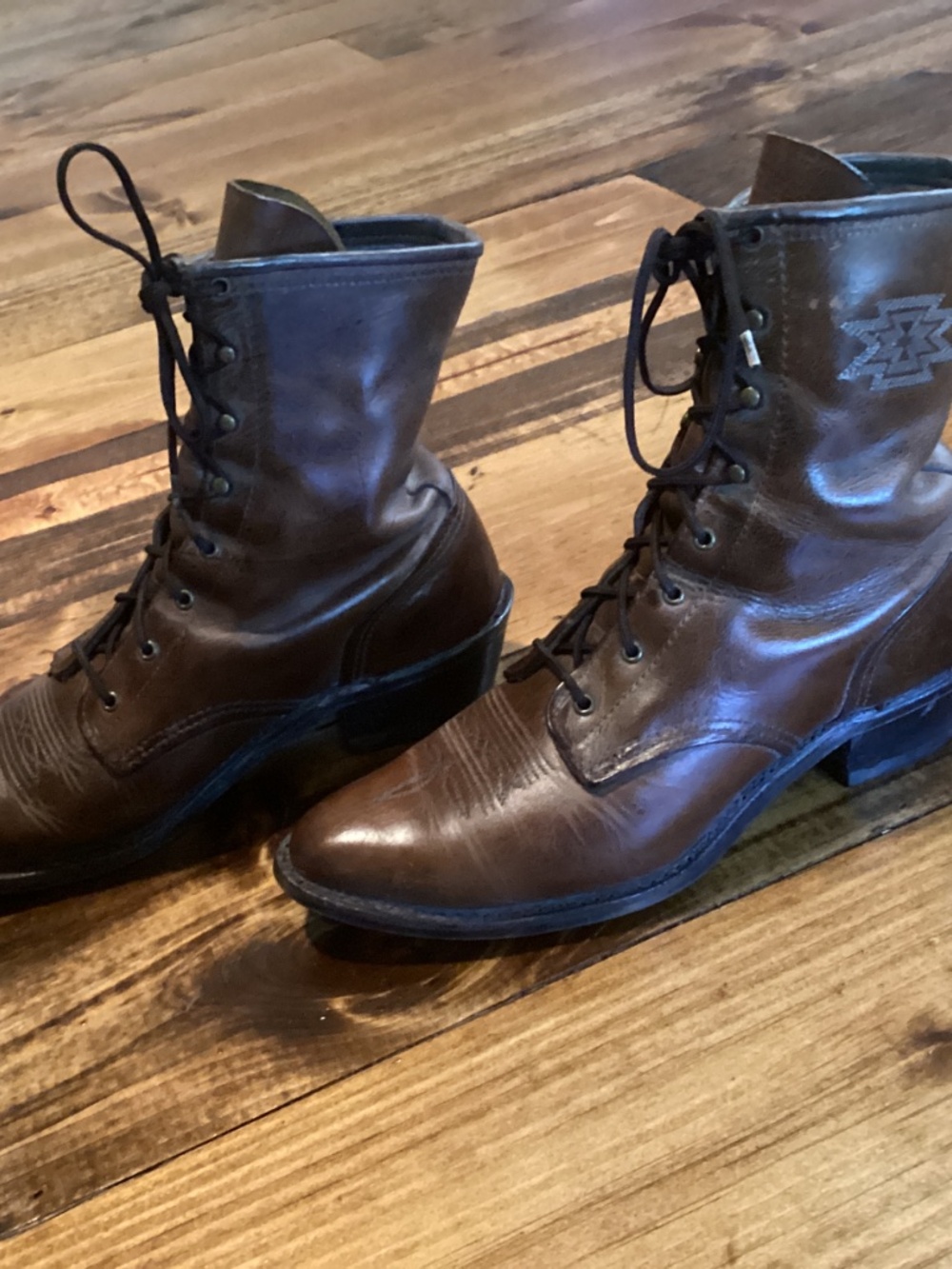 VINTAGE LEATHER ABILENE COTTAGECORE GRANNY ANKLE BOOTS - 9 WIDE - Picture 3 of 5